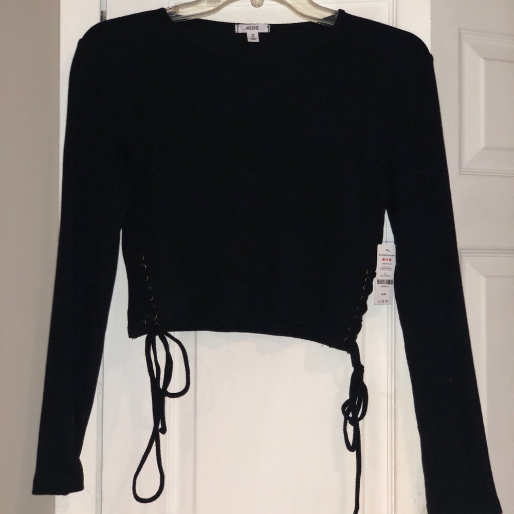 ARDENE black long sleeved crop top